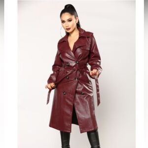 If Looks Could Kill Jacket -
Burgundy